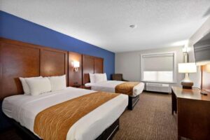 Comfort Inn & Suites suite